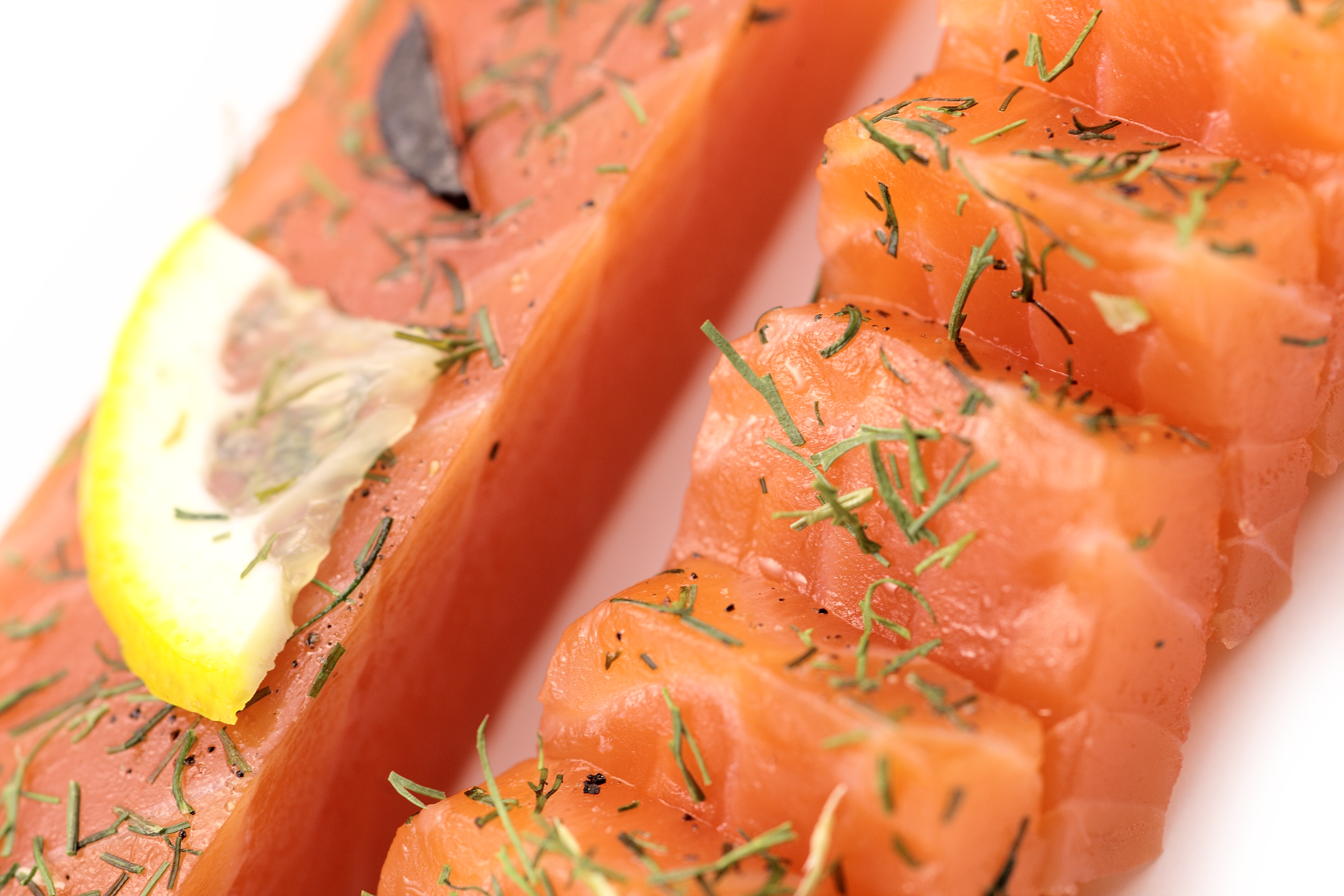 Lomo de Salmón Ahumado con Eneldo y Trufa