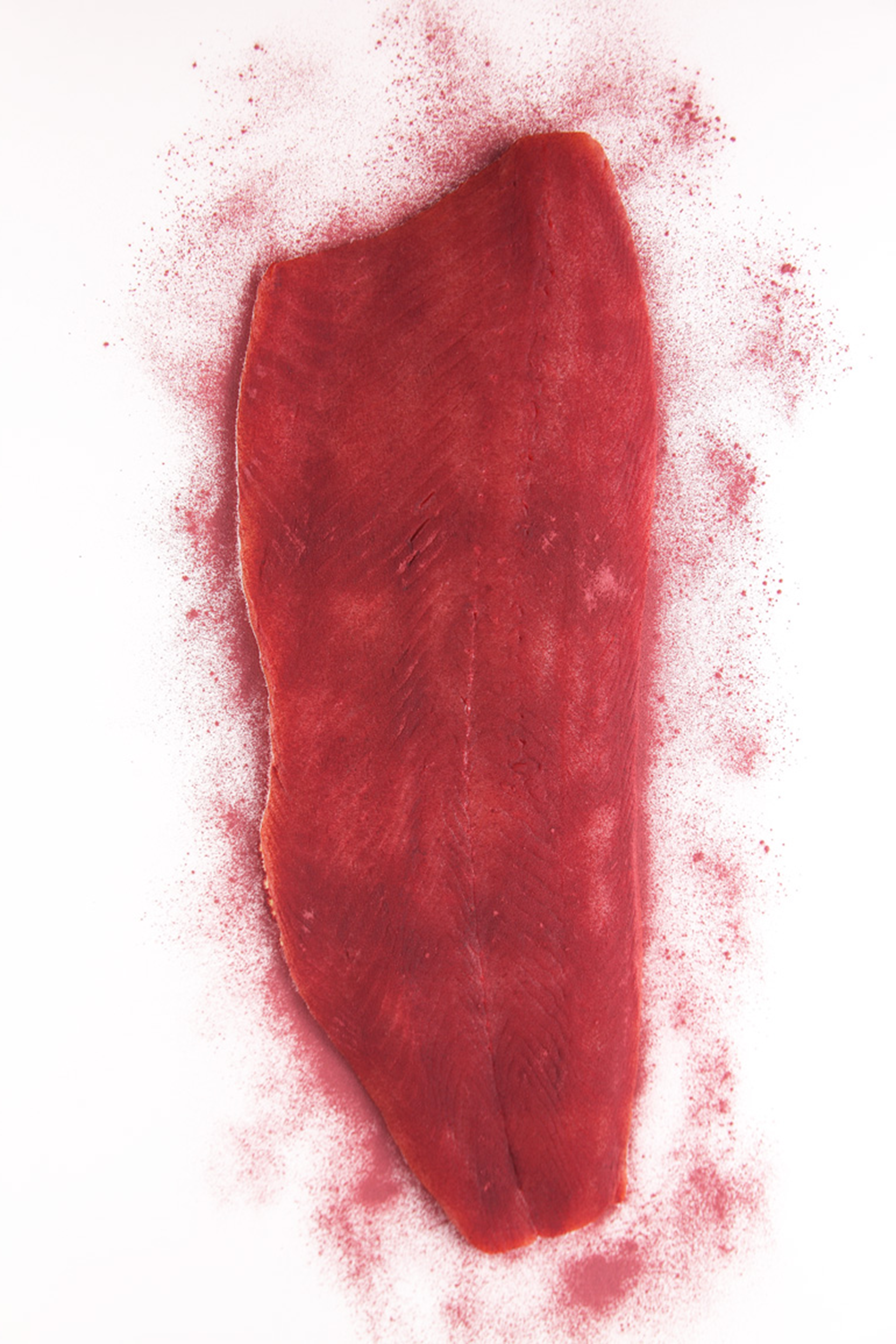 Pieza de Salmón Ahumado con Vodka y Remolacha