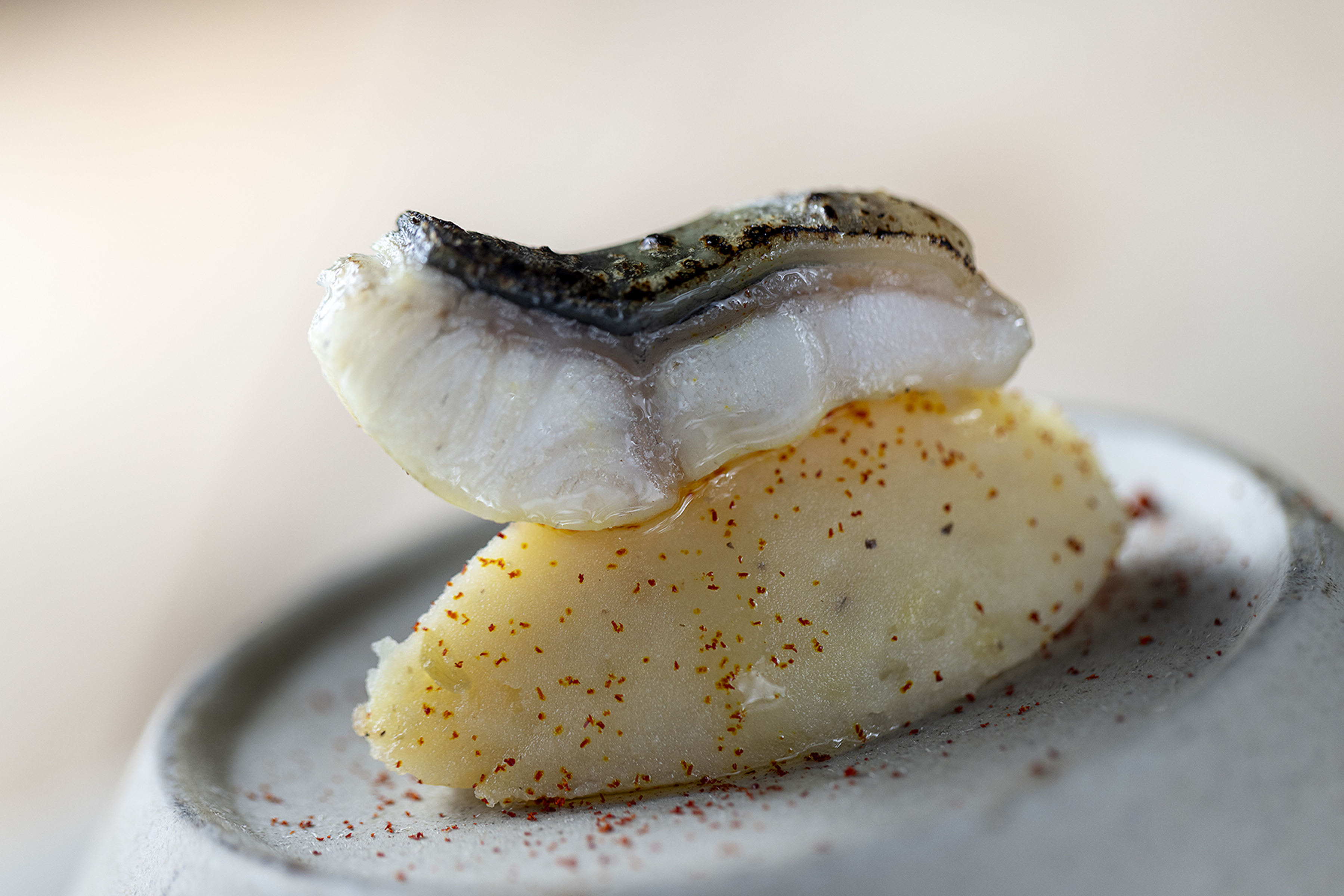 Anguila Ahumada con Azafrán de La Mancha